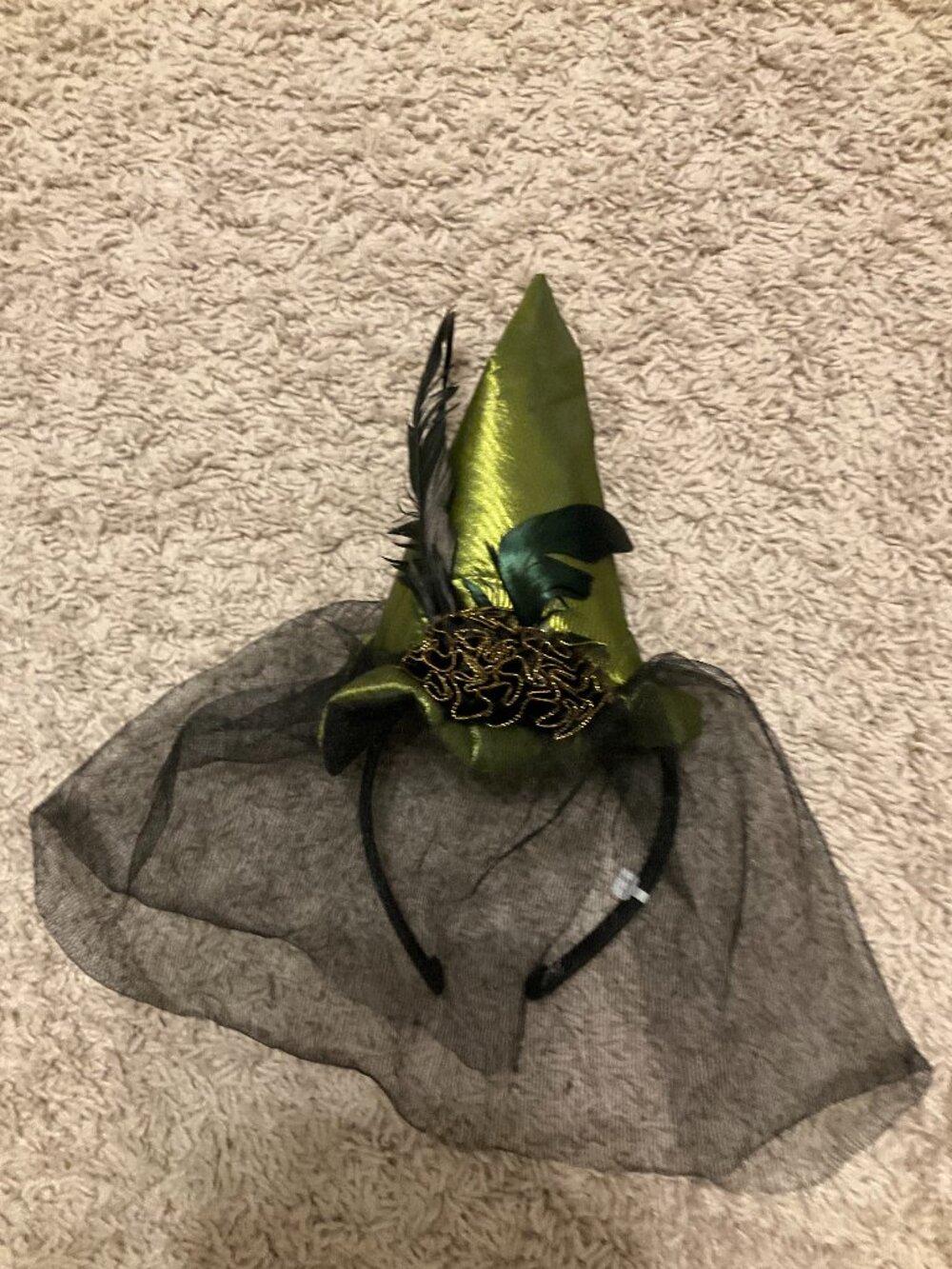 Paper Source Headband With Mini Hat And Vail.